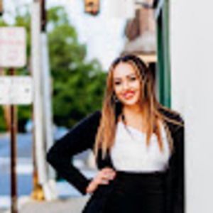 Meet your Posher, Stephanie